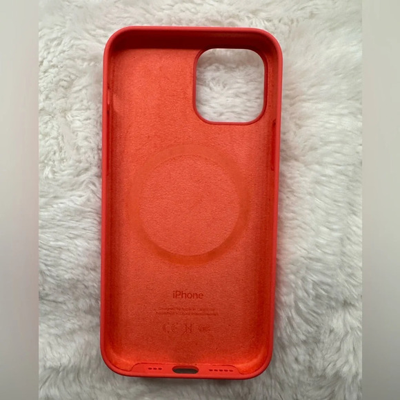 Apple iPhone 12 Series Silicone Case with MagSafe - Pink Citrus - Picture 3 of 3